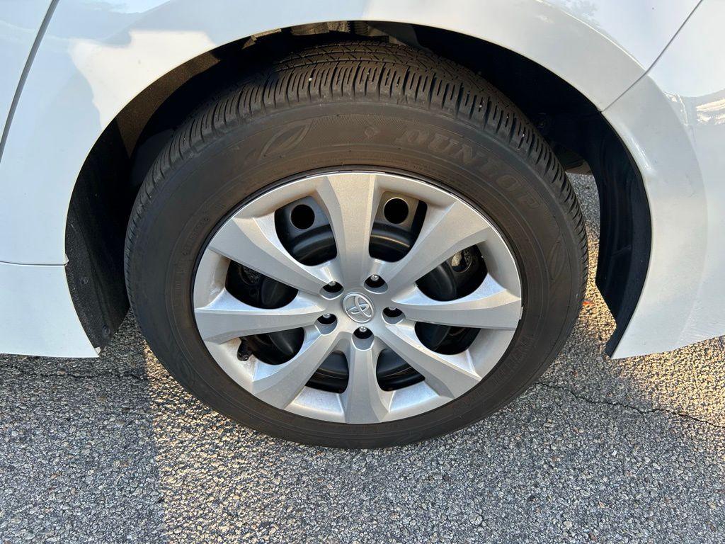 Thumbnail: 2024 Toyota Corolla - 9