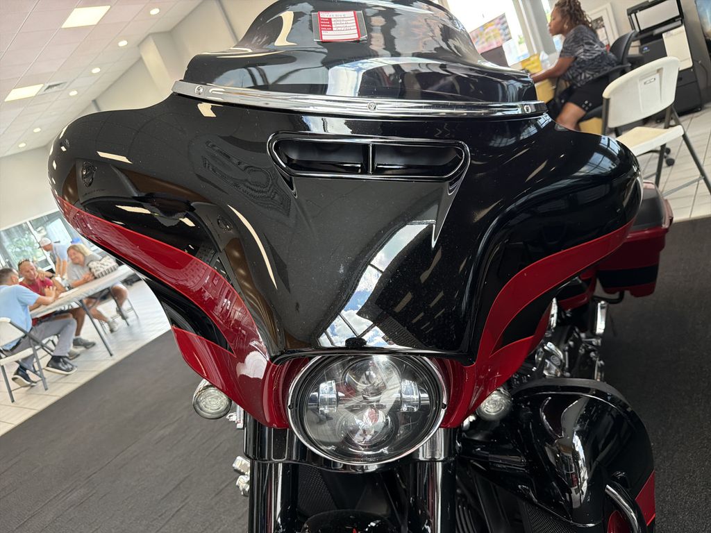 Used 2017 Harley-davidson Touring Sedan