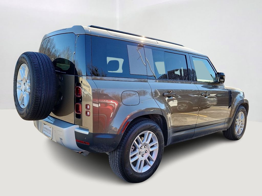 Thumbnail: 2025 Land Rover Defender - 4