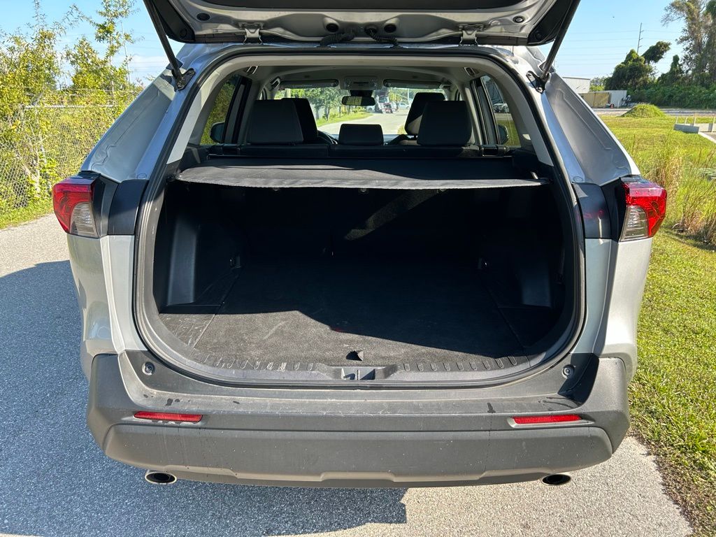 Thumbnail: 2024 Toyota RAV4 - 10