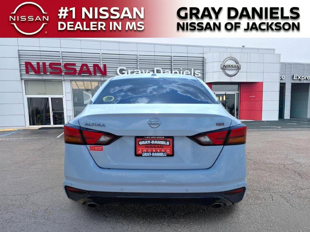 Used 2024 Nissan Altima Sedan