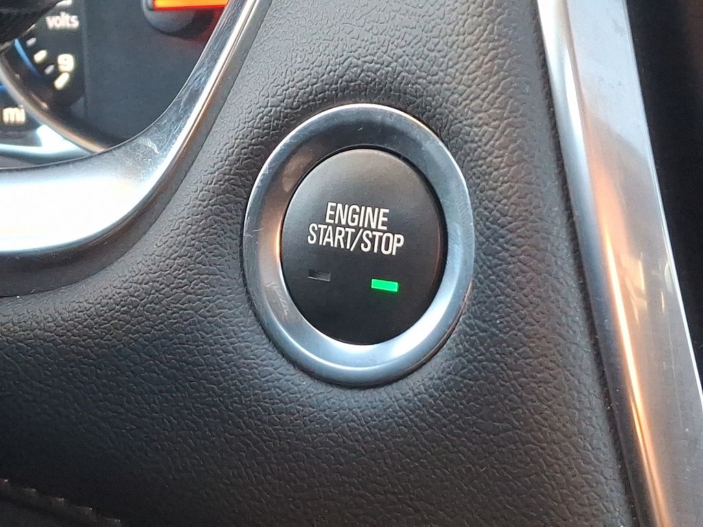 Thumbnail: 2022 Chevrolet Traverse - 25