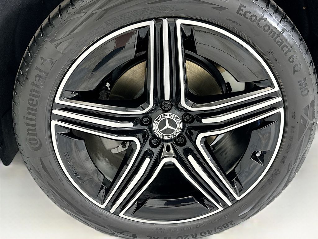 Thumbnail: 2023 Mercedes-Benz GLC - 30