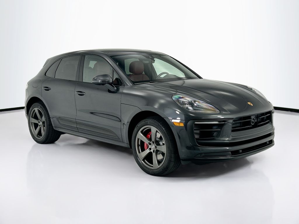 Thumbnail: 2023 Porsche Macan - 9