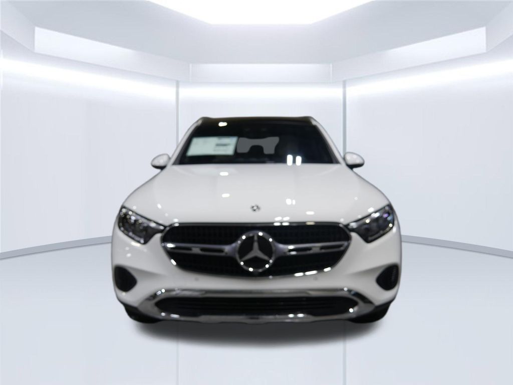 Thumbnail: 2026 Mercedes-Benz GLC - 8