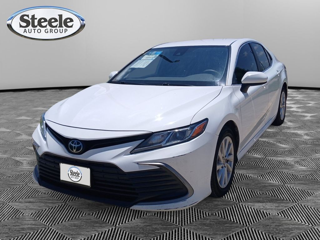2023 Toyota Camry LE FWD