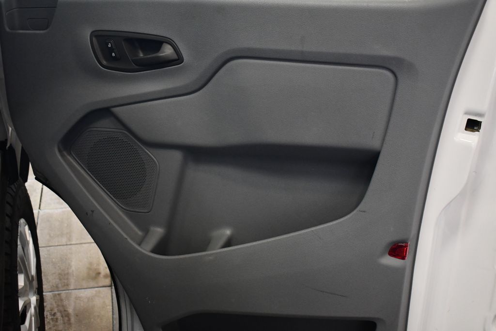 Thumbnail: 2016 Ford Transit Series - 26