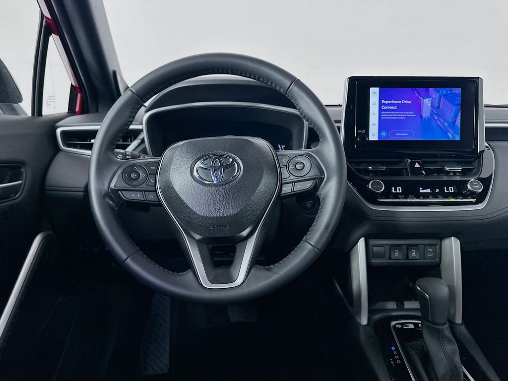 Thumbnail: 2025 Toyota Corolla Cross - 21