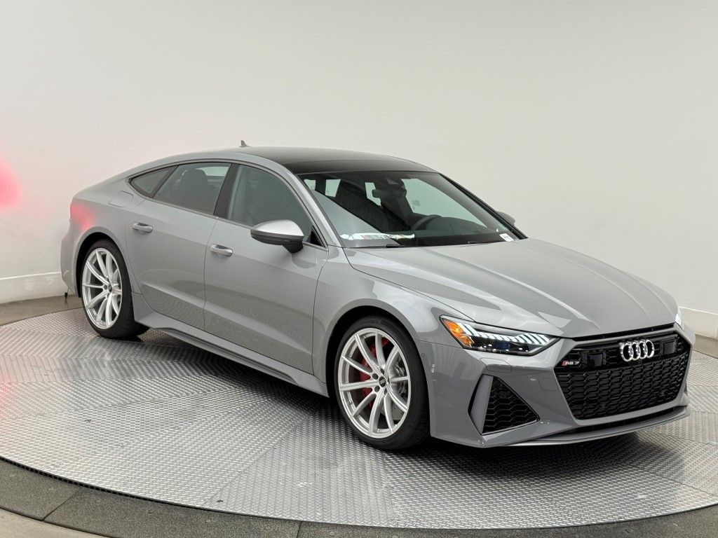 Thumbnail: 2026 Audi RS 7 - 7