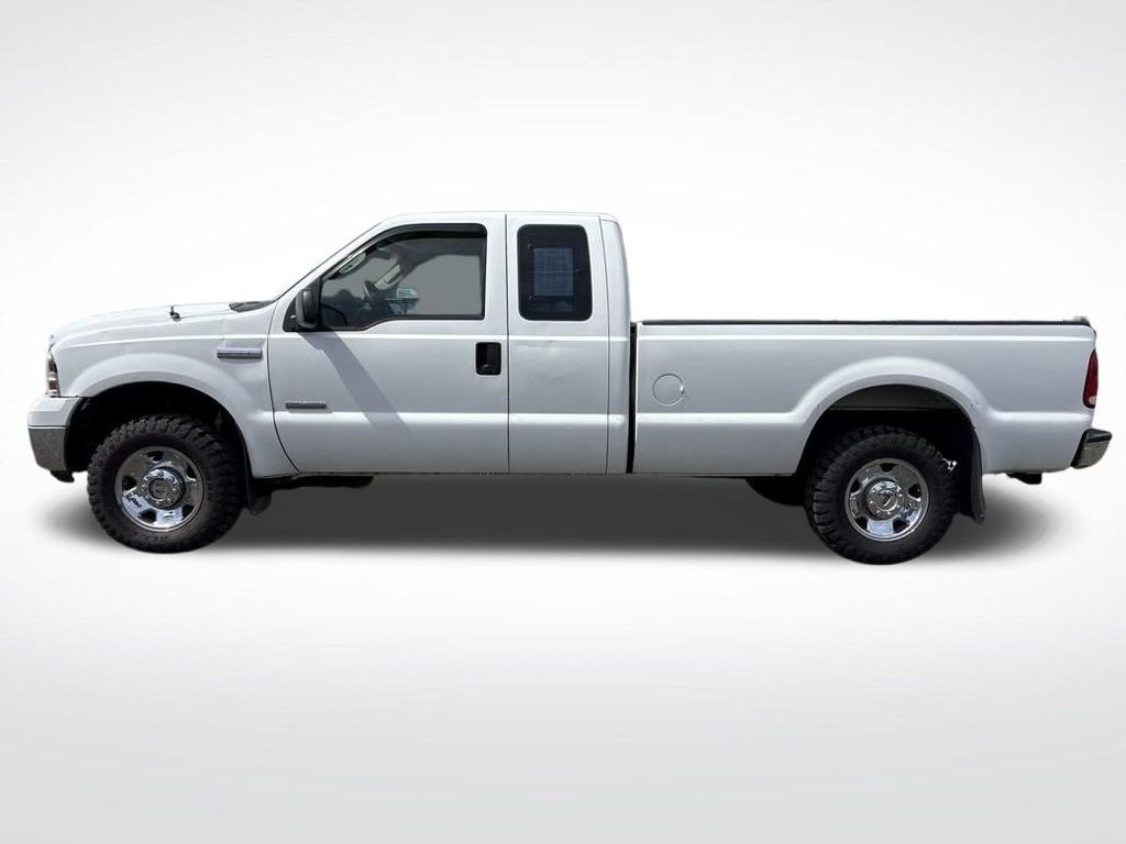 2005 Oxford White Ford Super Duty F-250 XLT 4X4 Truck