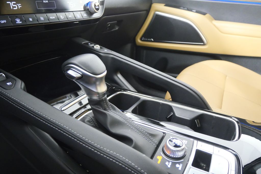 Thumbnail: 2021 Kia Telluride - 28