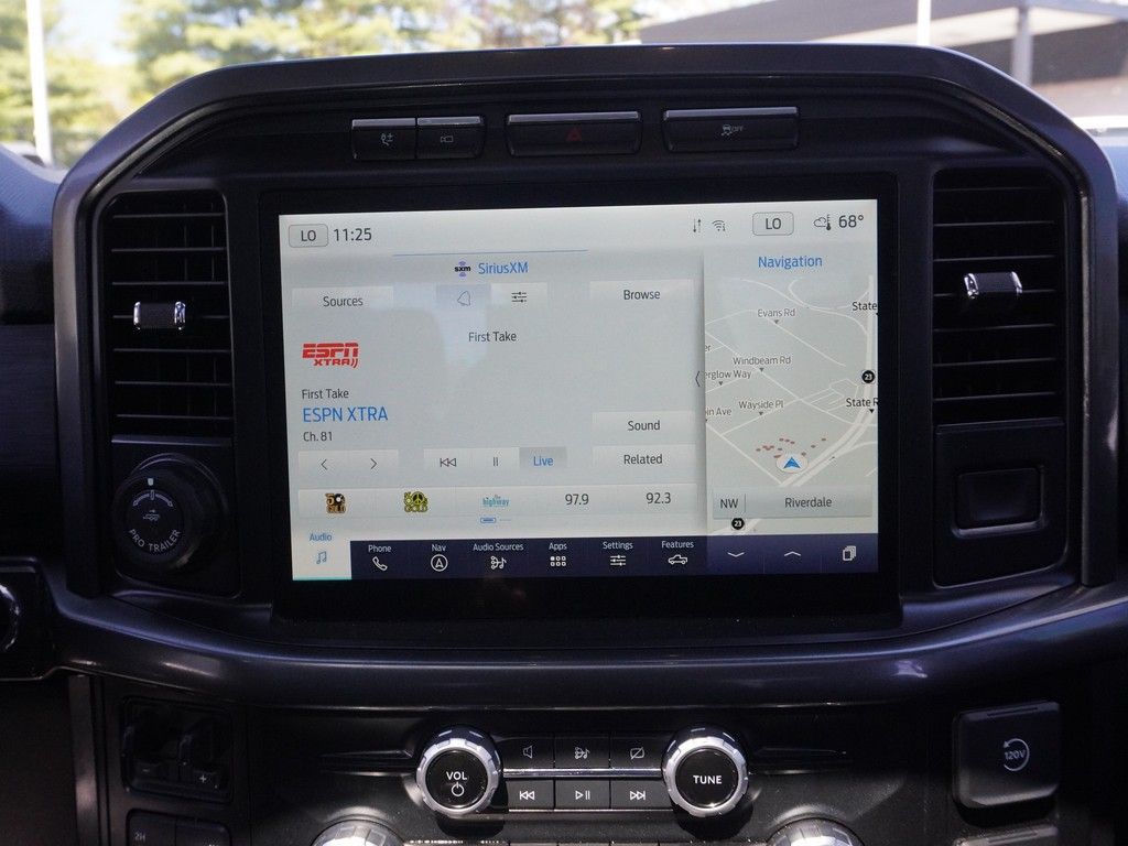 Used 2023 Black Ford XLT image 45