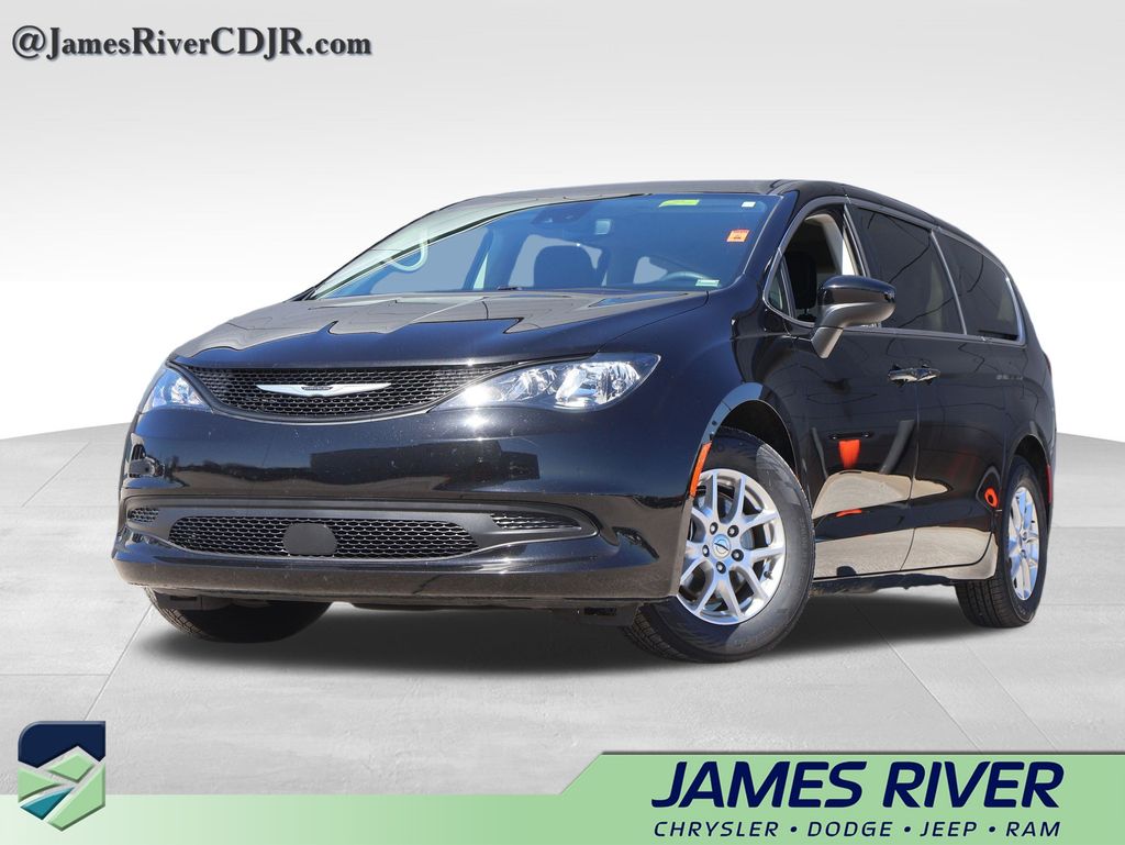 2024 Chrysler Voyager LX FWD