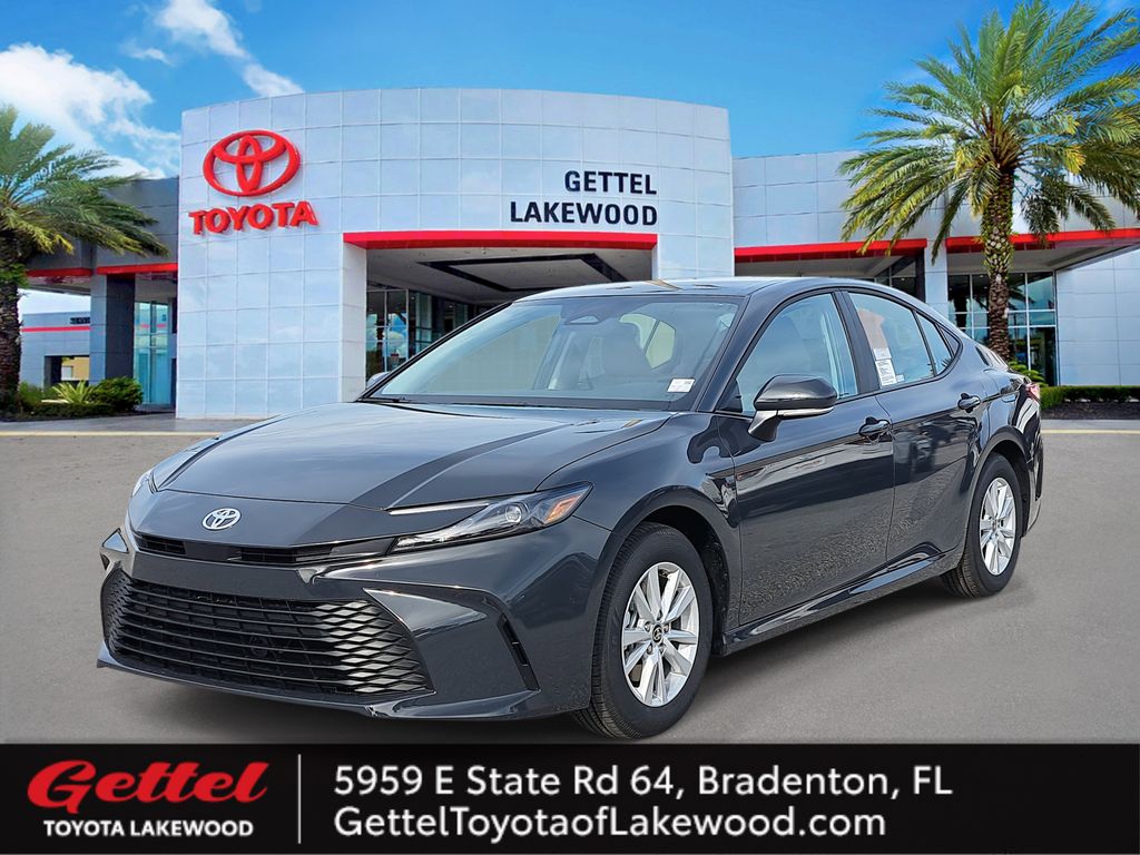 2026 Toyota Camry LE's photo
