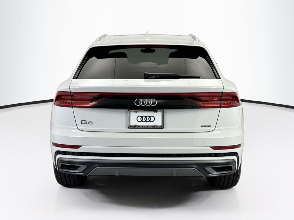Thumbnail: 2023 Audi Q8 - 6