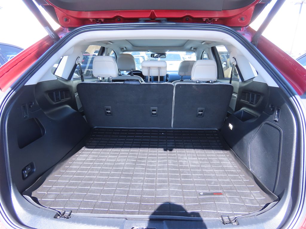 2016 Ford Edge Titanium 12
