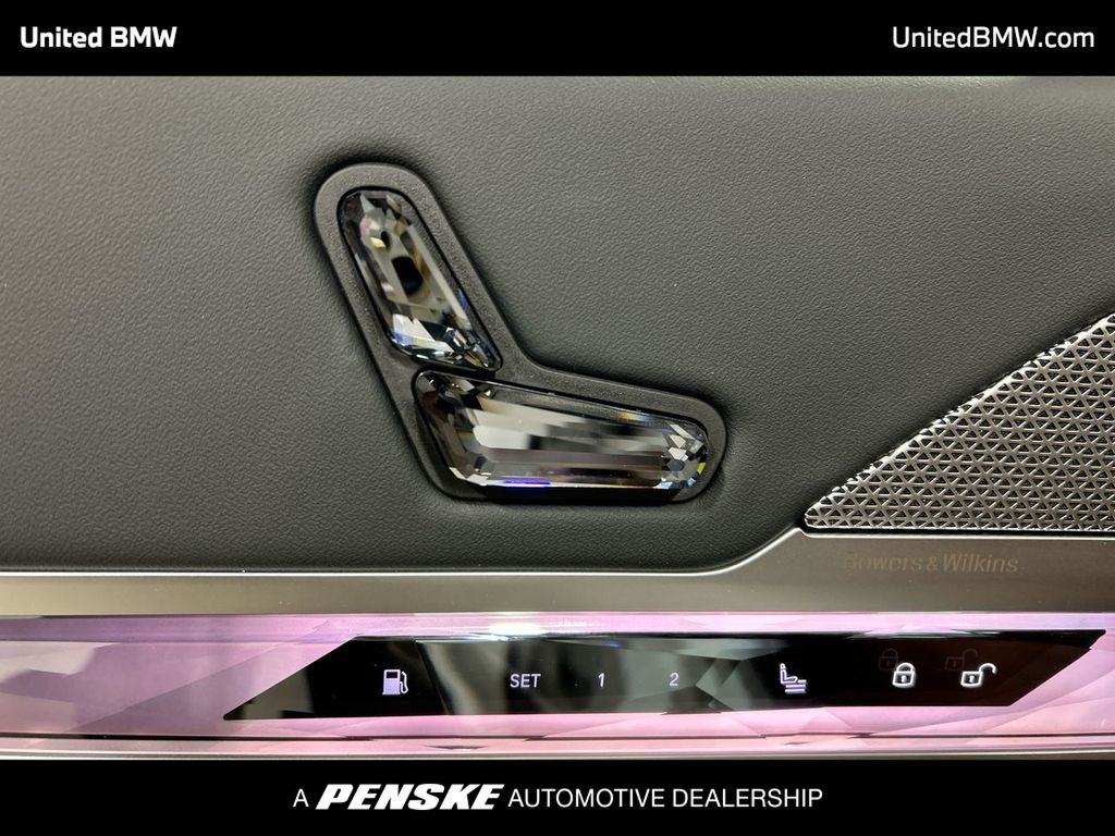 Thumbnail: 2025 BMW 7 Series - 12