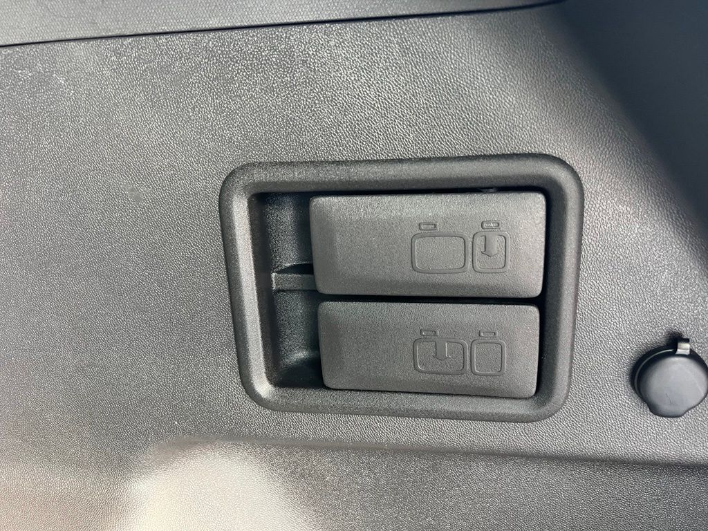 Used 2024 Chevrolet Equinox SUV