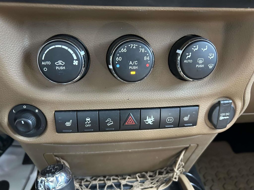 Used 2012 White Jeep Sahara image 15