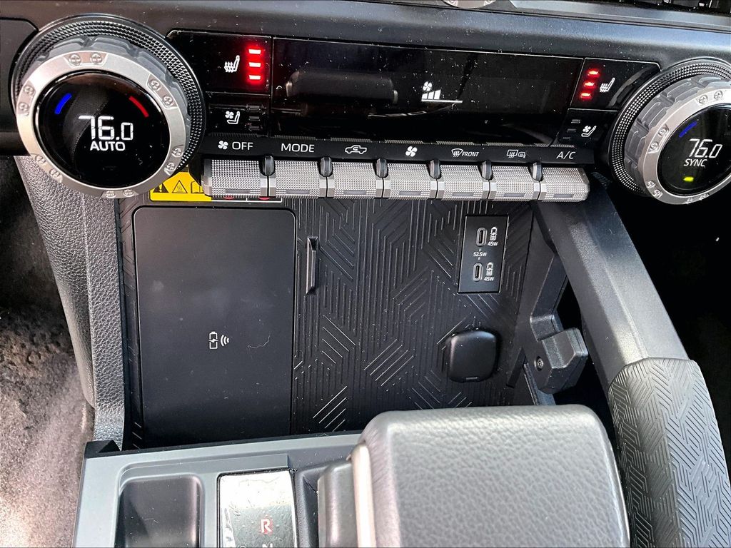 2024 Toyota Tacoma — photo 27
