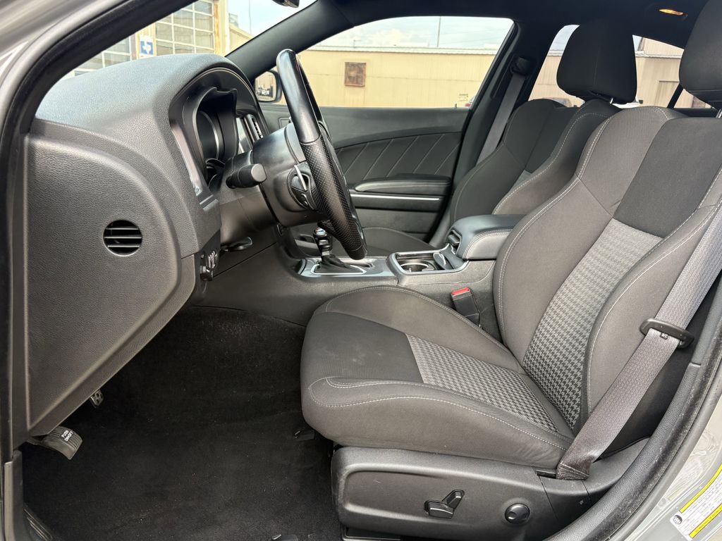 Used 2023 Destroyer Gray Clearcoat Dodge R/T Scat Pack image 12