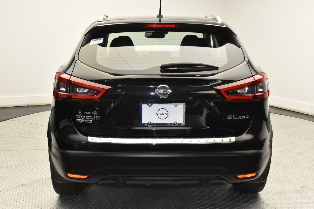2020 Nissan Rogue Sport SL 6