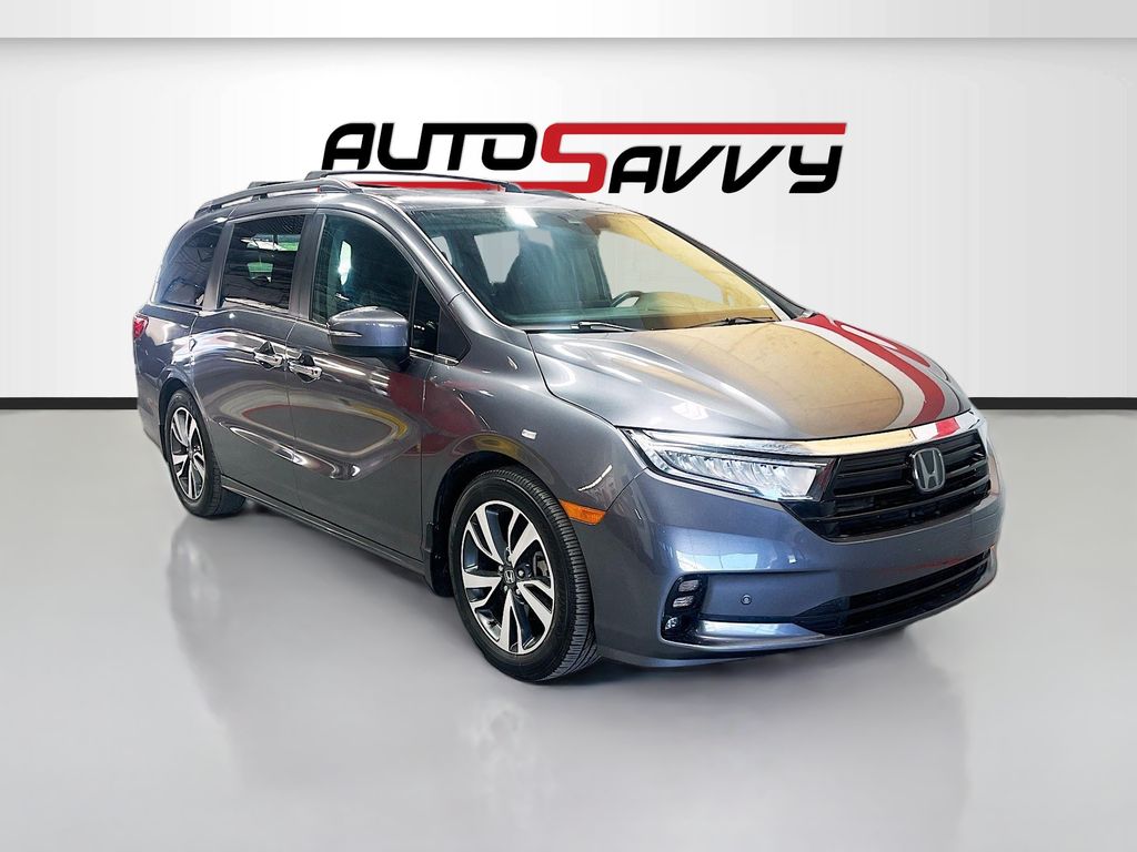 2023 Honda Odyssey Touring's photo