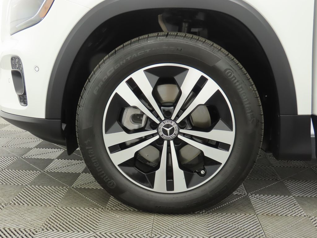 2025 Mercedes-Benz GLB 250 31