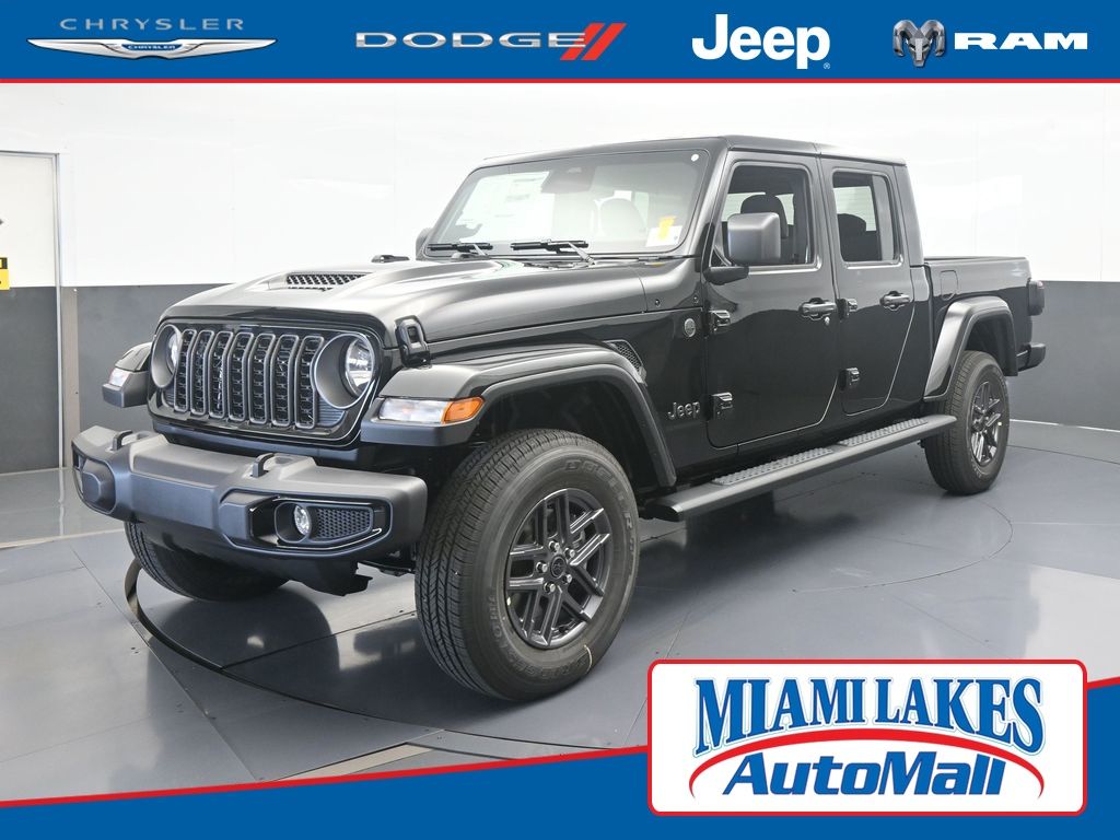 2026 Jeep Gladiator Sport S's photo