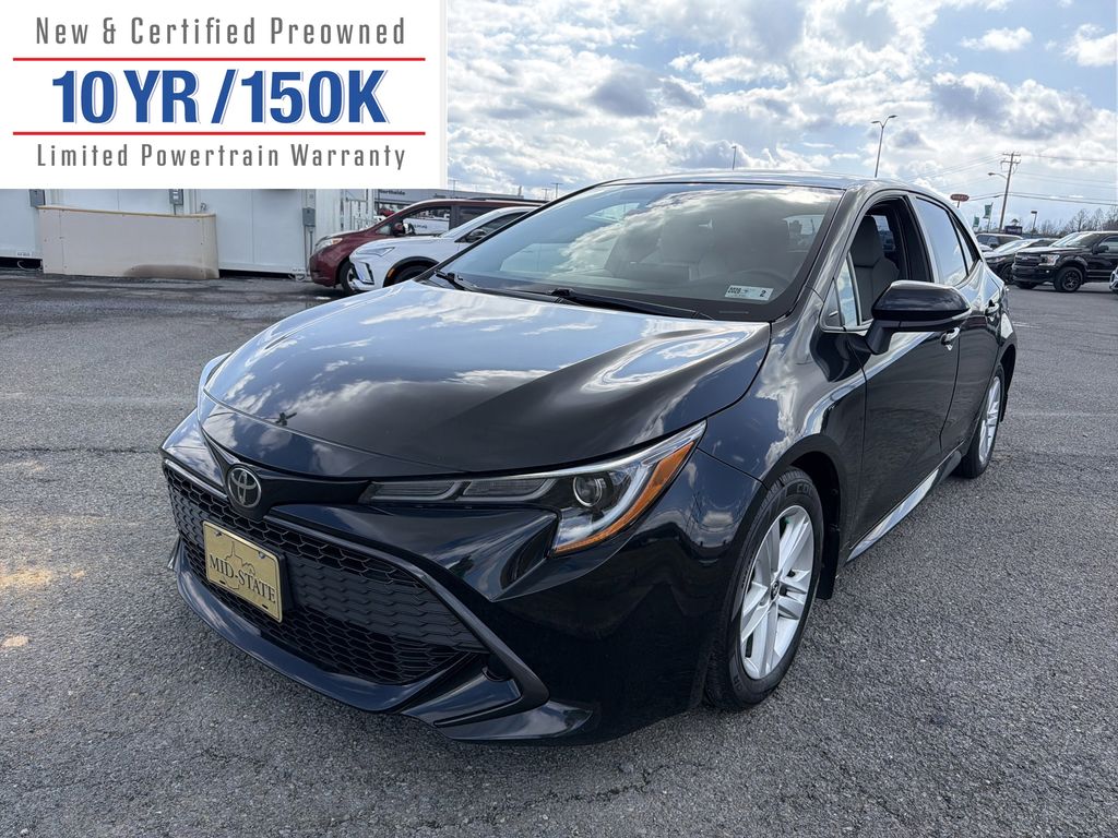 2022 Toyota Corolla Hatchback SE FWD