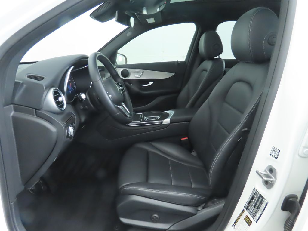 Thumbnail: 2022 Mercedes-Benz GLC - 19