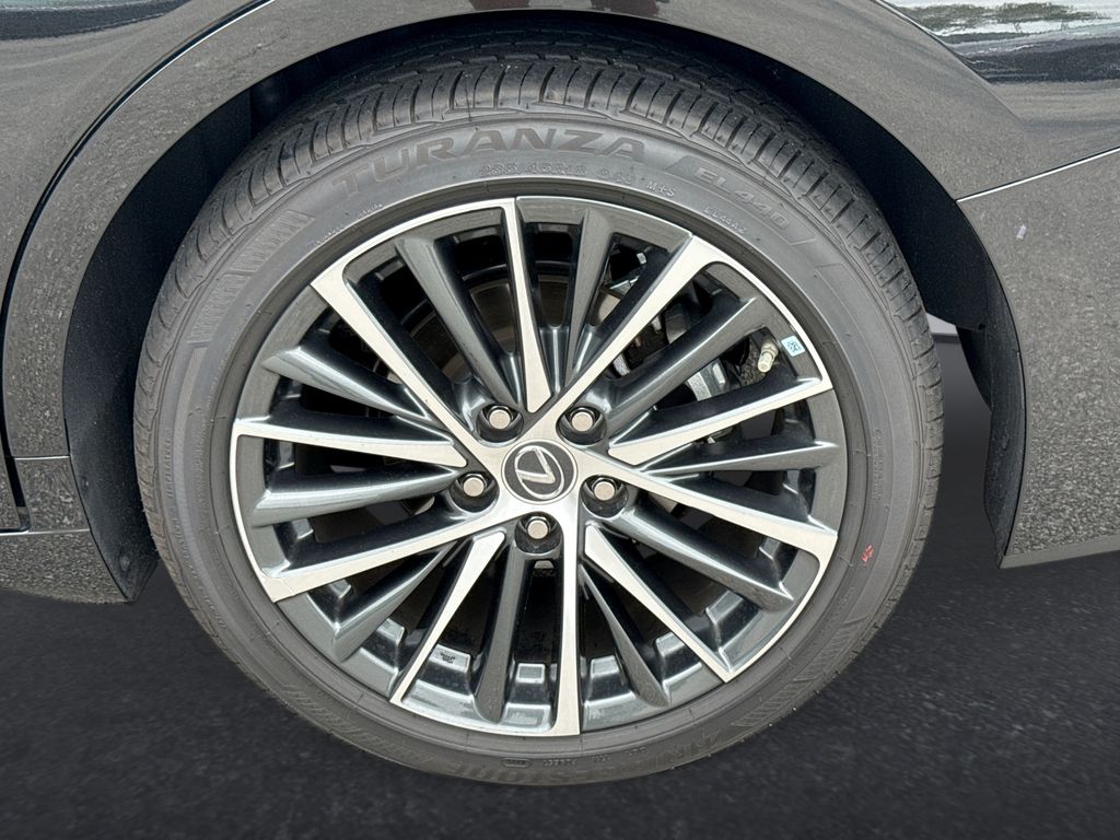 Thumbnail: 2025 Lexus ES - 31