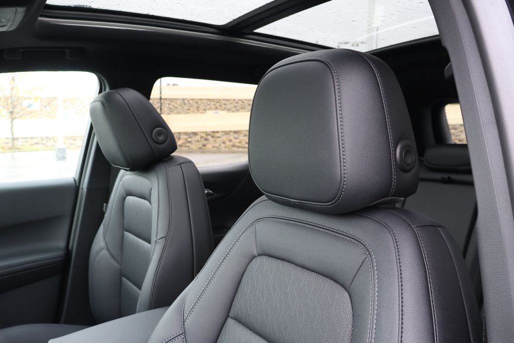 Thumbnail: 2026 Chevrolet Equinox - 15