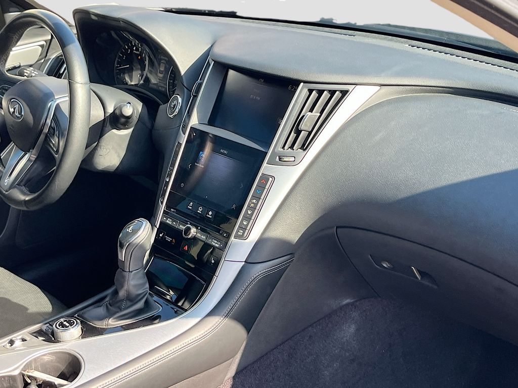 Used 2022 Gray INFINITI LUXE image 29