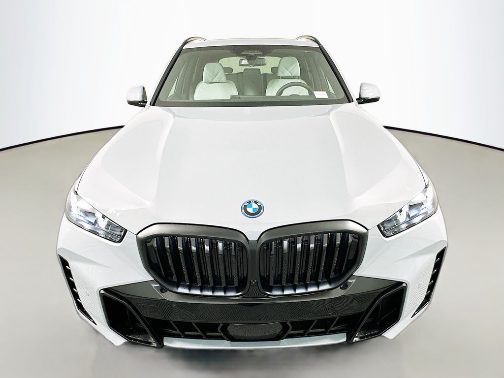 Thumbnail: 2026 BMW X5 - 2