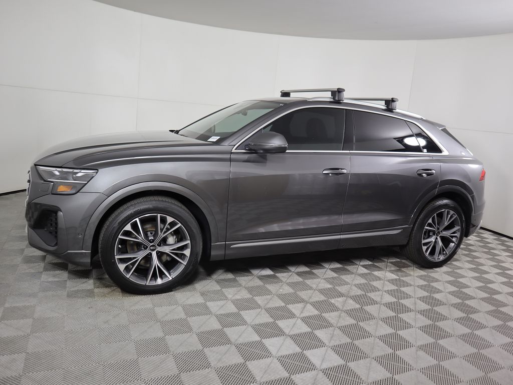 Thumbnail: 2026 Audi Q8 - 9