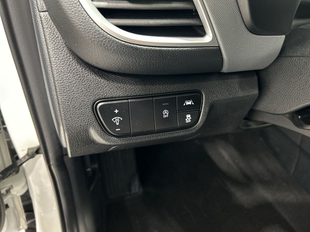 used 2023 Kia Seltos car, priced at $20,962