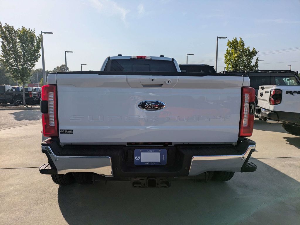 2026 Ford F-350 Super Duty XLT