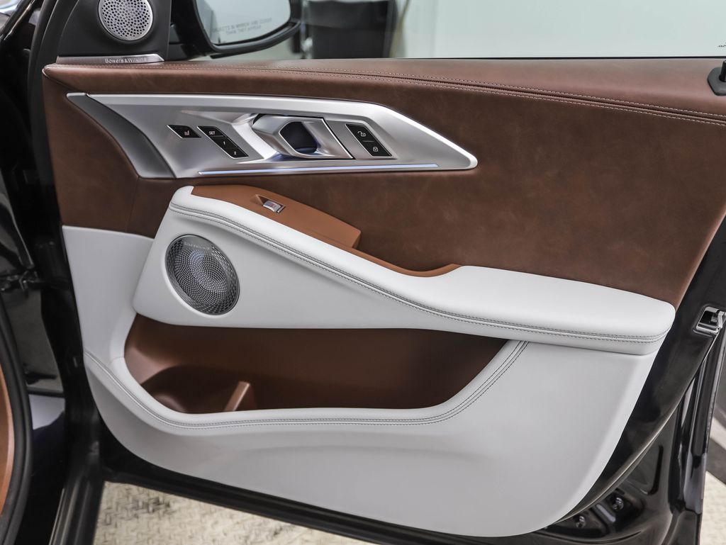 Thumbnail: 2025 BMW XM - 28