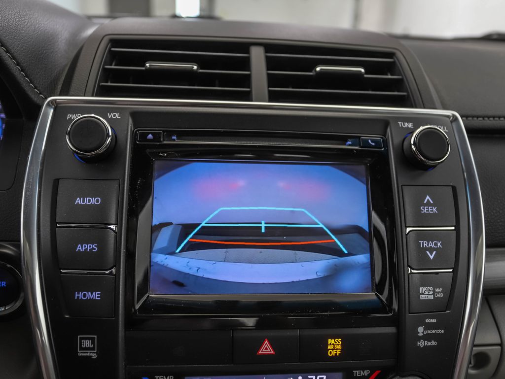 Thumbnail: 2015 Toyota Camry - 17
