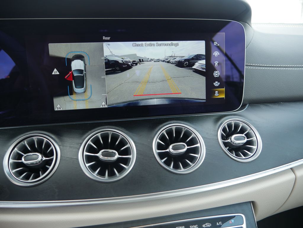 Thumbnail: 2022 Mercedes-Benz E-Class - 31