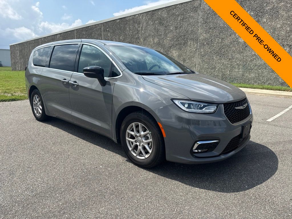 Ceramic Gray Clearcoat 2025 Chrysler Pacifica Minivan Front-Wheel Drive 9-Speed Automatic