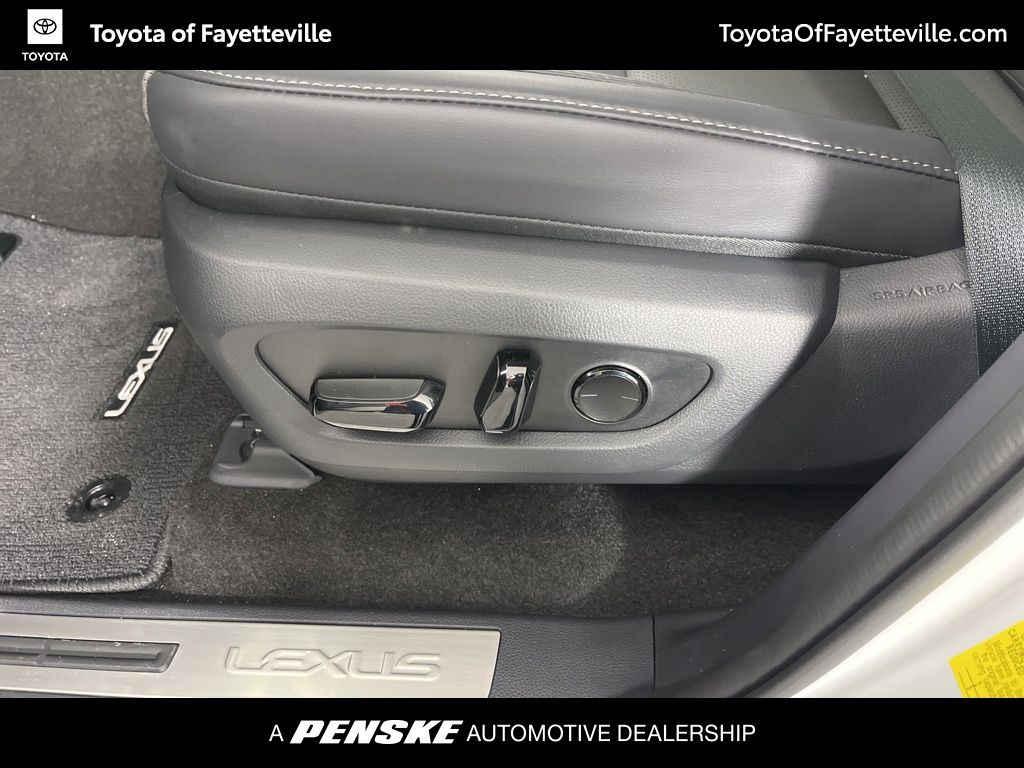 Thumbnail: 2026 Lexus GX - 25