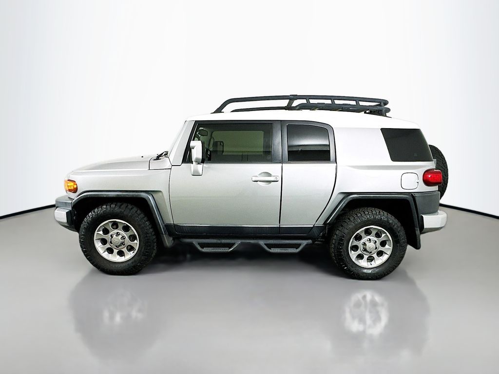Thumbnail: 2012 Toyota FJ Cruiser - 8