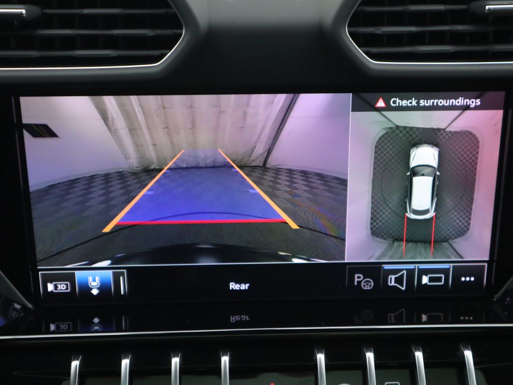 Thumbnail: 2024 Lamborghini Urus - 16