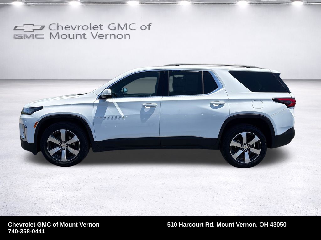 2023 Chevrolet Traverse LT Leather - Image 2