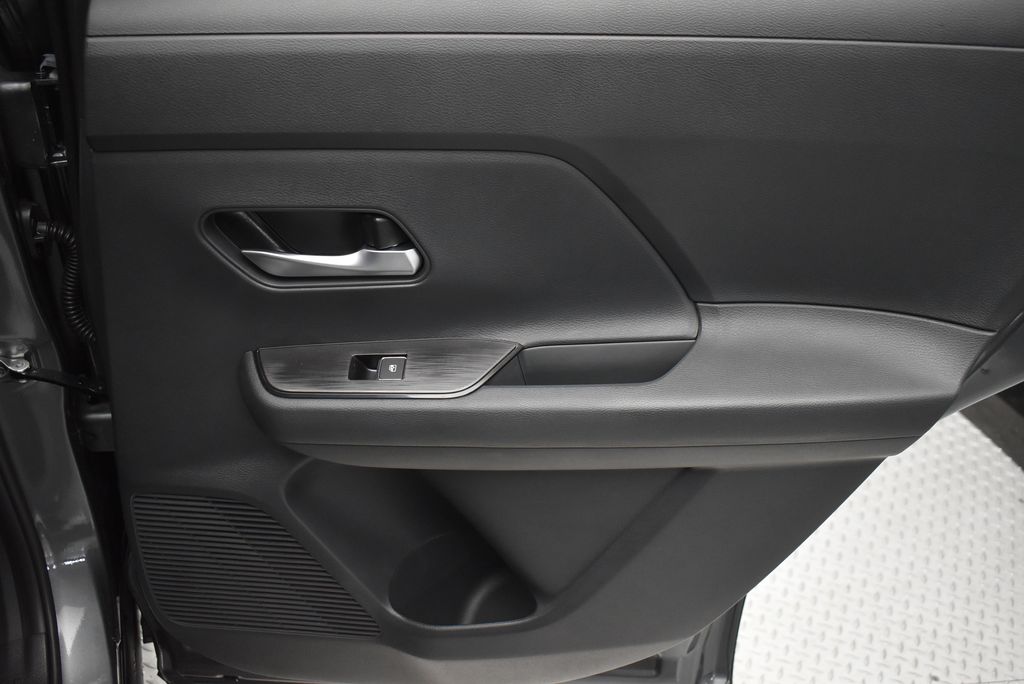 Thumbnail: 2026 Nissan Kicks - 27