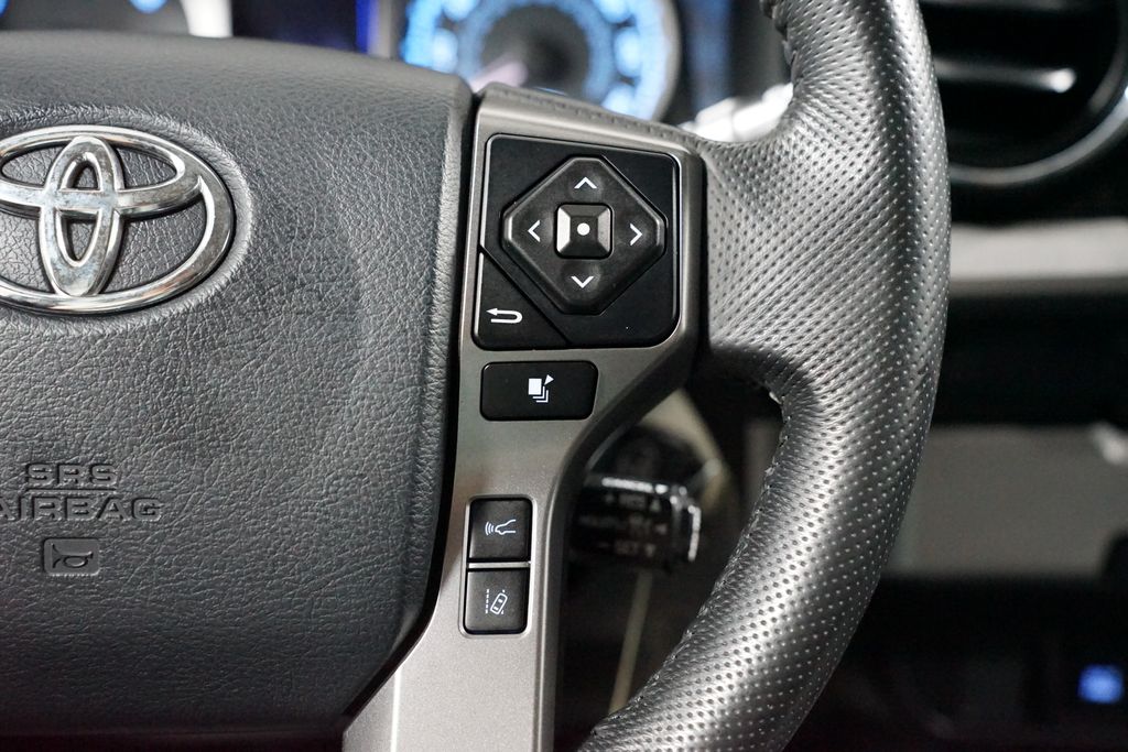 Thumbnail: 2019 Toyota Tacoma - 13