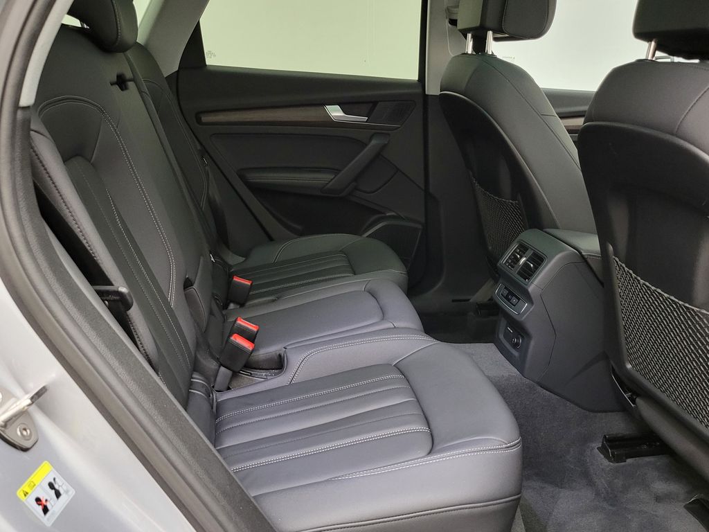 Thumbnail: 2023 Audi Q5 - 16