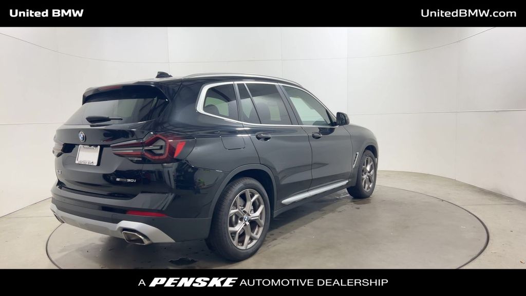 Thumbnail: 2024 BMW X3 - 8